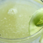 Сокът от краставица успокоява кашлицата при хронични бронхити
