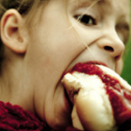 Детските менюта – „калорийна бомба“ за нашите деца