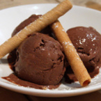 Medium domashen shokoladov sladoled