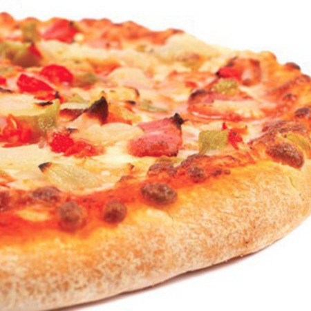 Large pitsa s shunka i luk