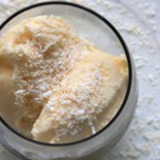 Medium sladoled ot praskovi s kokosovo mlyako