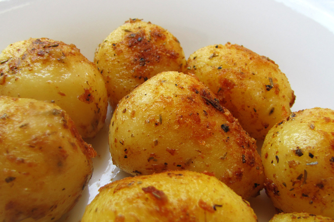 Пресни картофи по селски