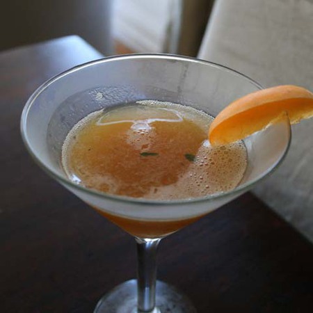 Large kokteyl apricot and herb
