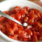 Каква е разликата между доматите и чери доматите