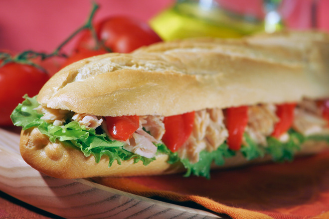 Франзела сандвич с риба тон