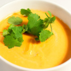 Medium krem supa ot morkovi s kartofi i tsarevitsa