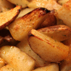 Пикантни печени пресни картофи