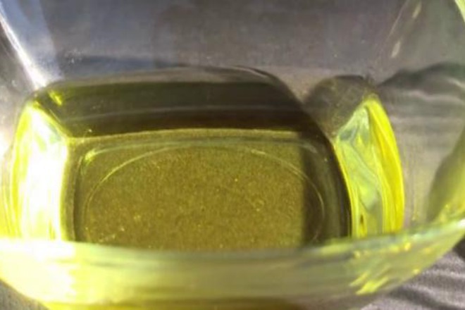Студено пресовано рициново масло за прочистване на организма