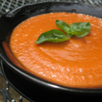 Доматена крем супа с червен лук