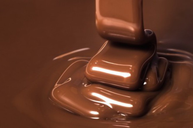 течен шоколад