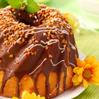 Medium pandishpanov keks s shokoladova glazura