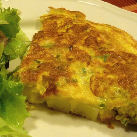 Large omlet s kartofi