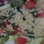 Medium studena salata s kus kus i mastika