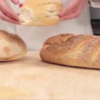 Medium plato s italianski kolbasi hlyab i grizini