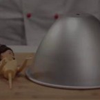 Medium dekoratsiya na plato s proshuto i chedar