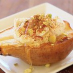 Medium pecheni krushi s maskarpone i sham fastak