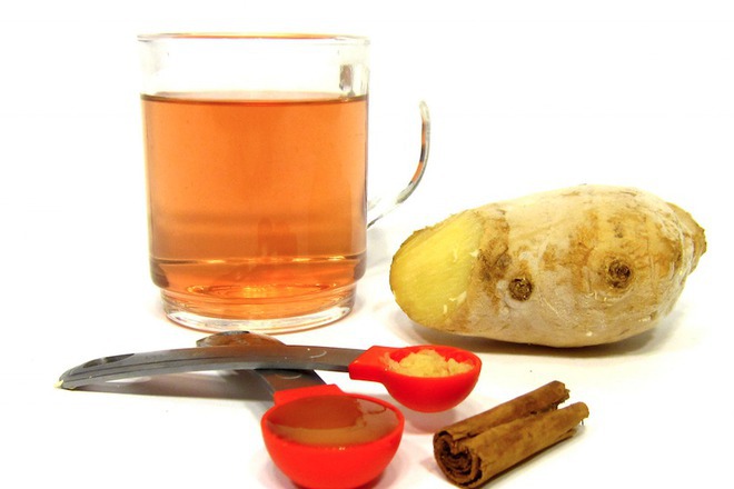 Домашен чай с джинджифил, мед и канела